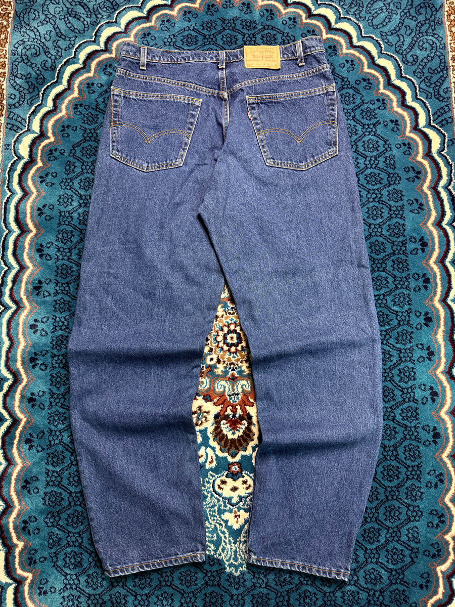 Levi's Blue 550 Relaxed Fit Jeans - 38