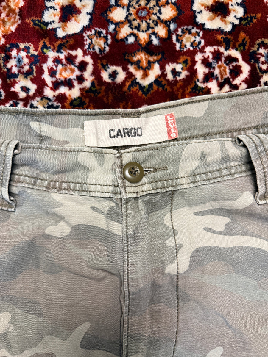 Levi's Camouflage Workwear Cargo Shorts - 32