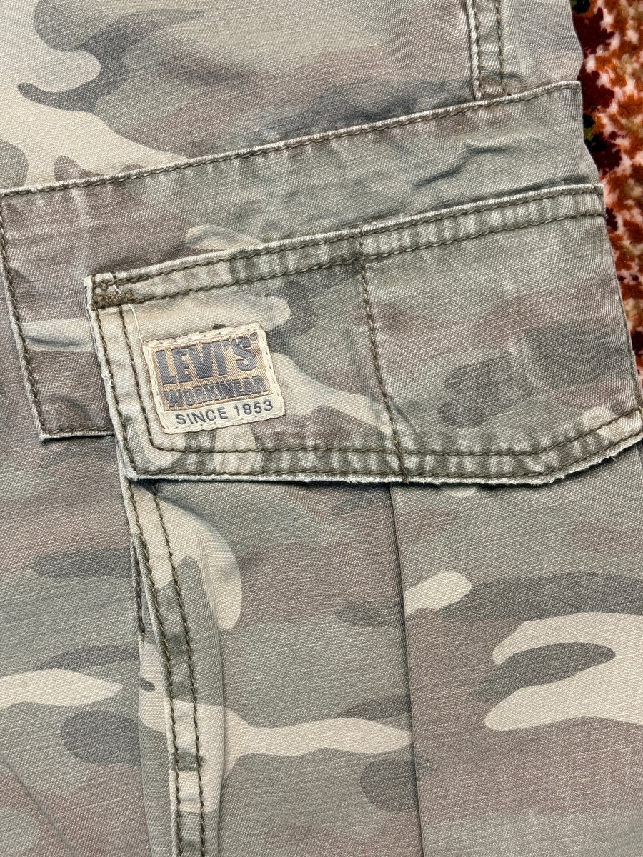 Levi's Camouflage Workwear Cargo Shorts - 32
