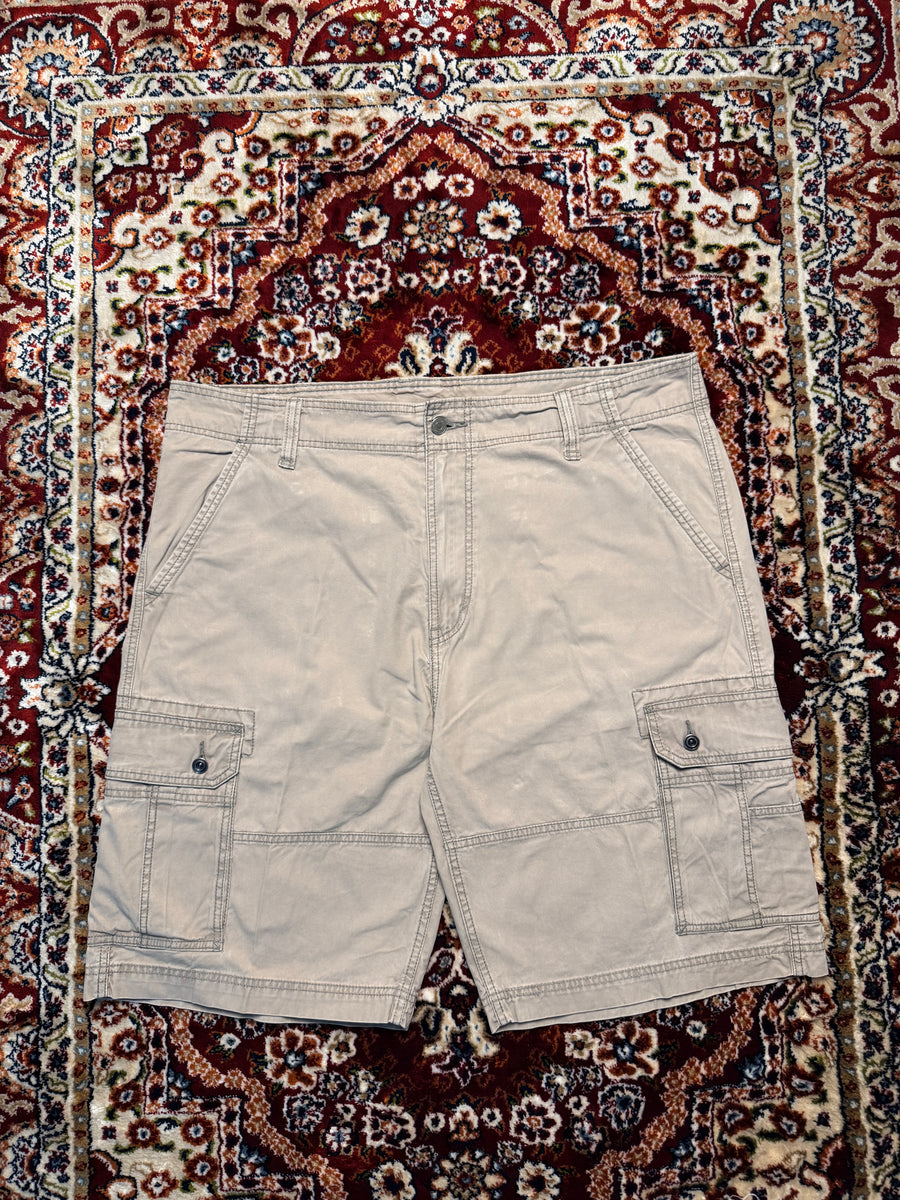 Levi's Beige Cargo Shorts - 42