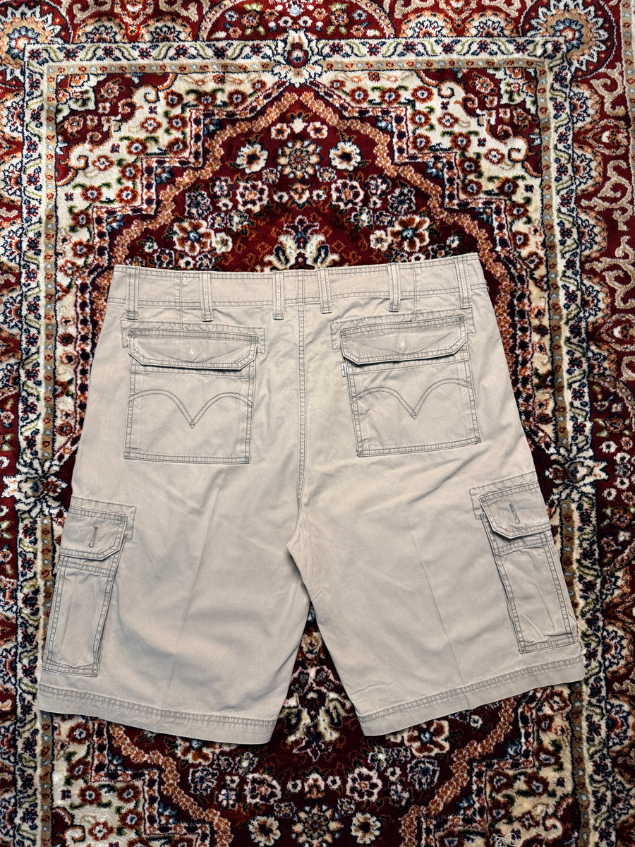 Levi's Beige Cargo Shorts - 42