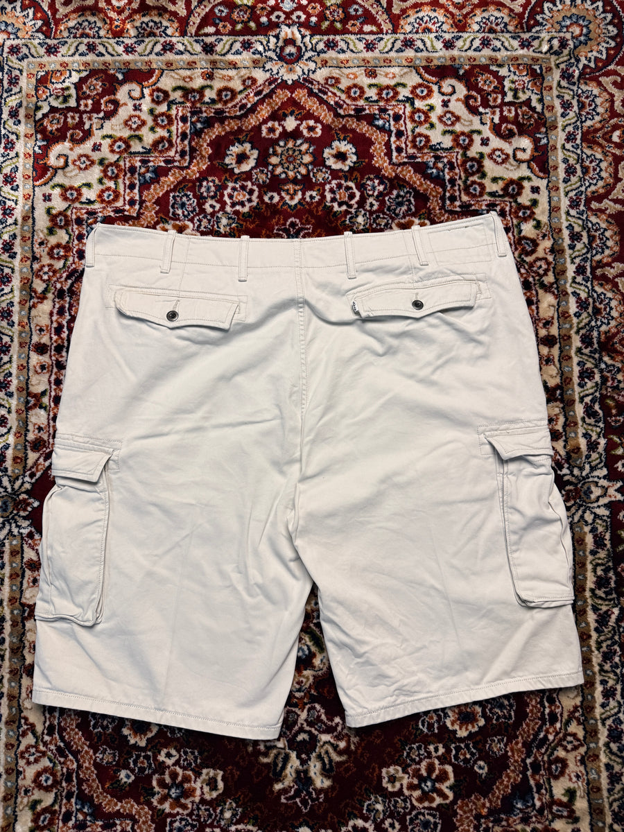 Levi's Off White Cargo Shorts - 42