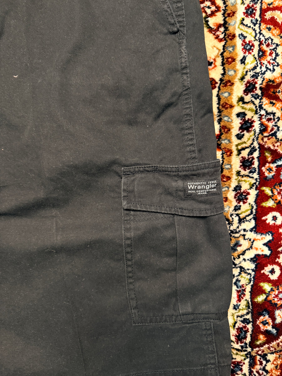Wrangler Black Cargo Shorts - 48