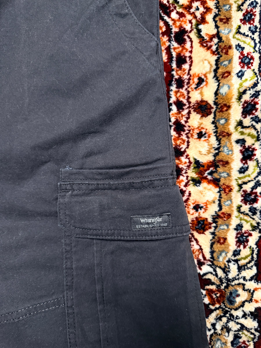 Wrangler Relaxed Fit Black Cargo Shorts - 48