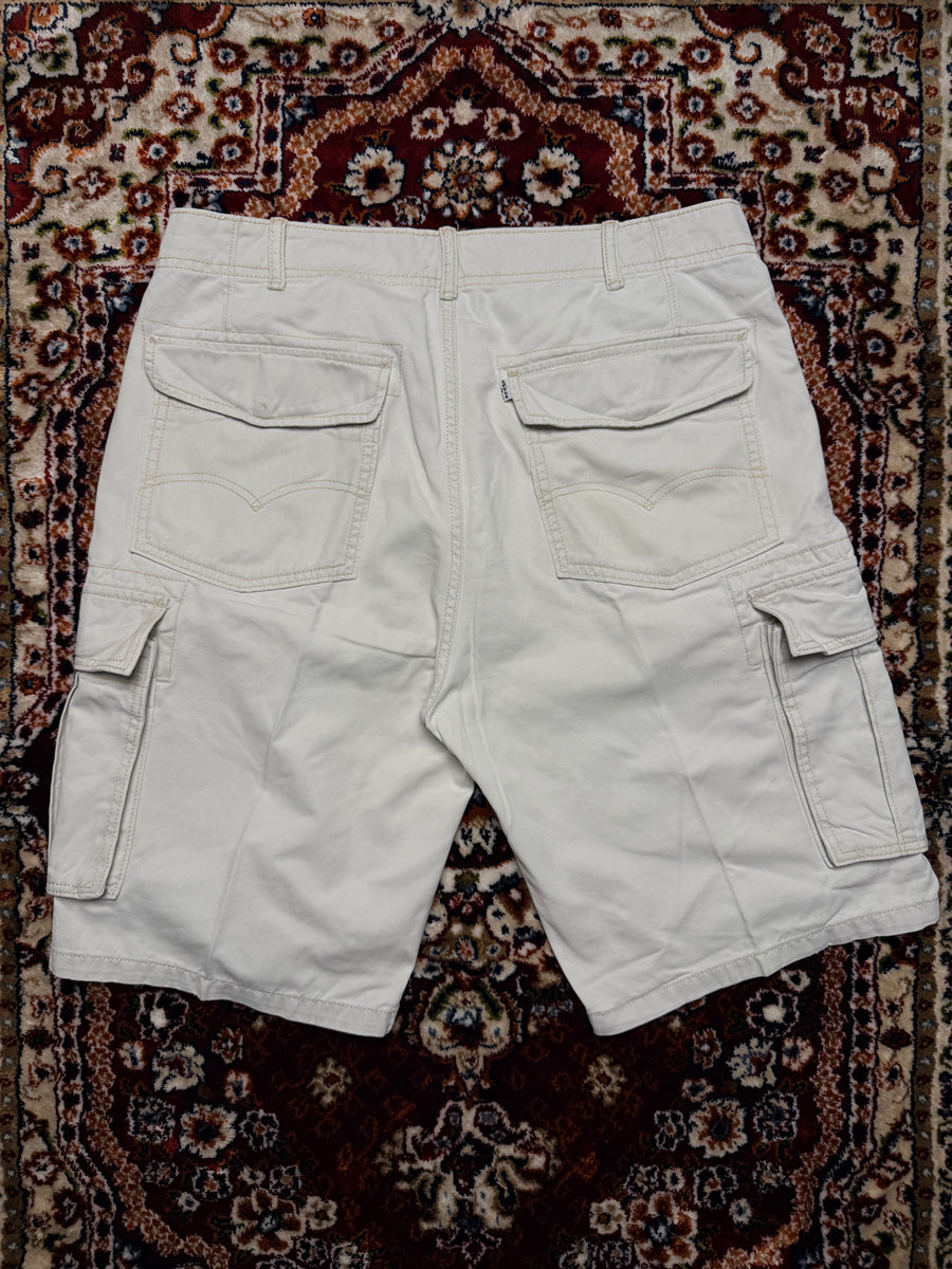 Levi's Off White Cotton Cargo Shorts - 36