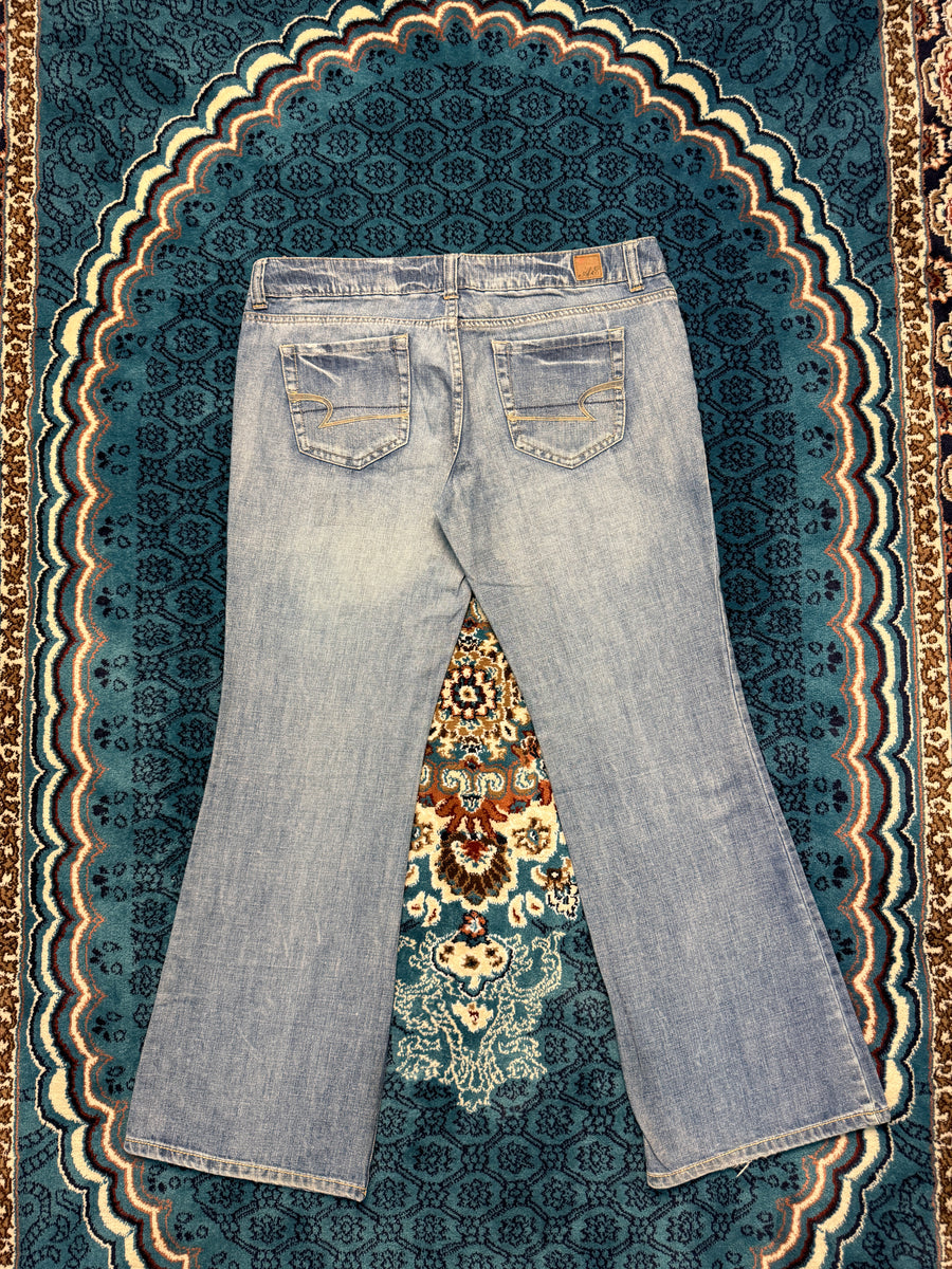 American Eagle Blue Flared Jeans - 36