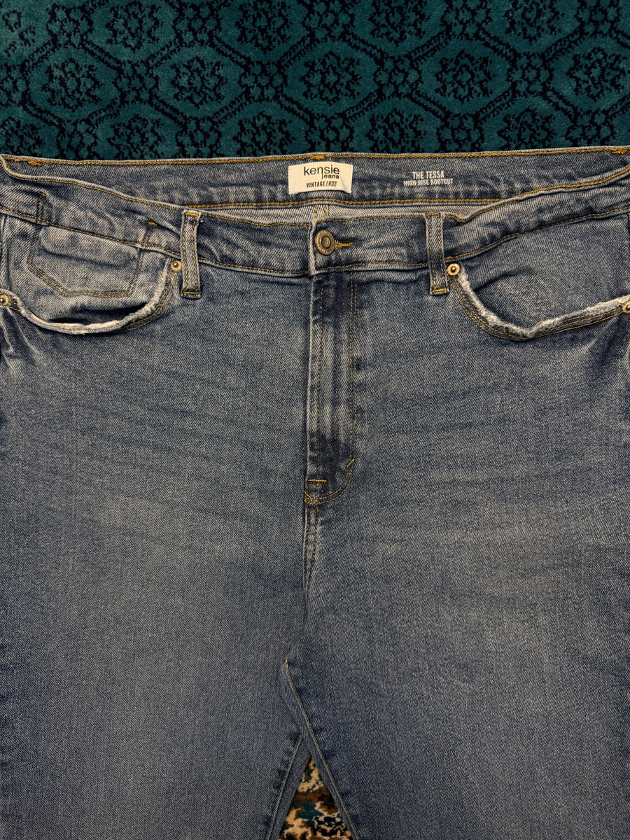 Kensie Jeans Blue High Rise Bootcut Jeans - 32