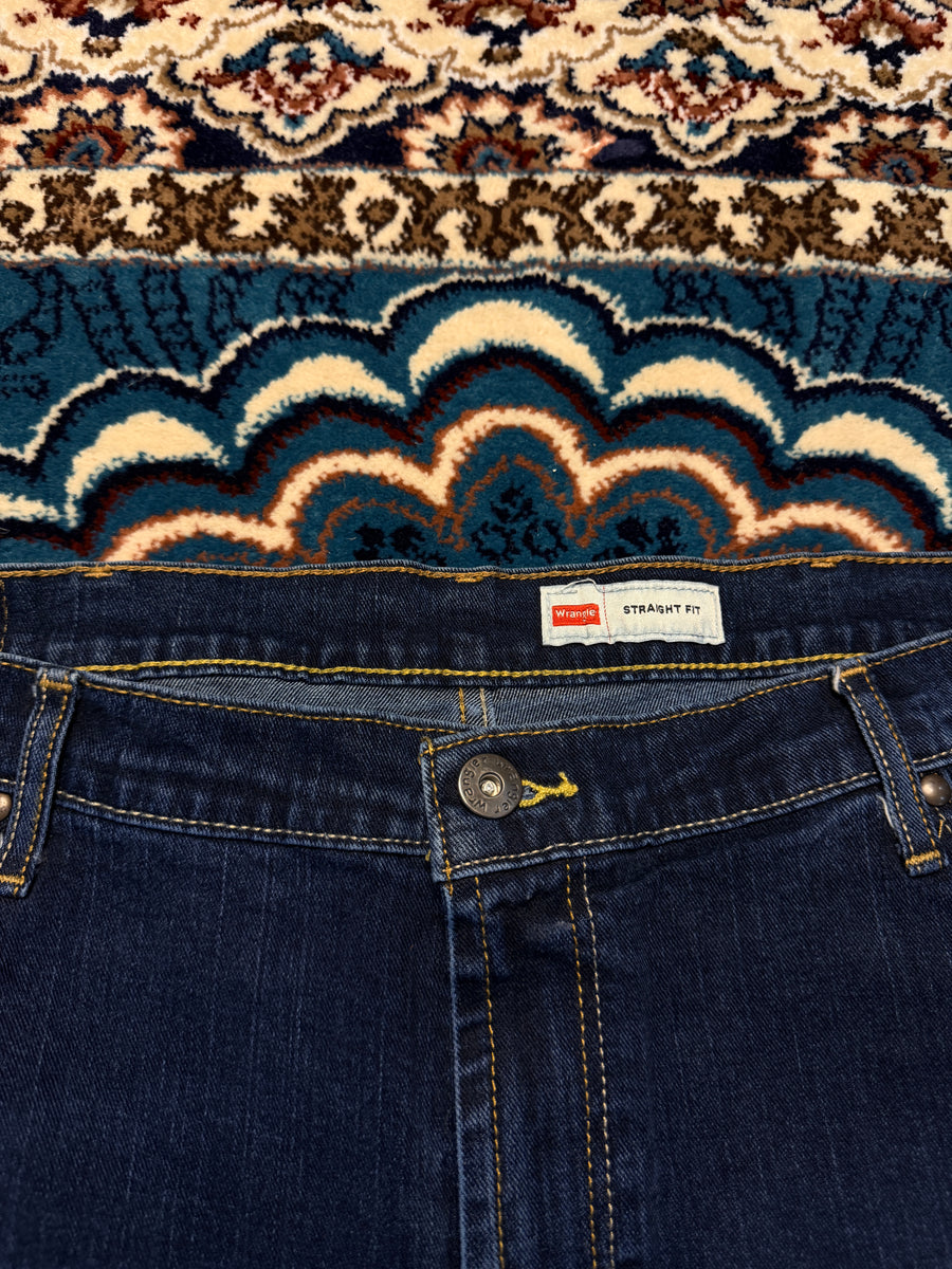 Wrangler Blue Straight Fit Jeans - 40