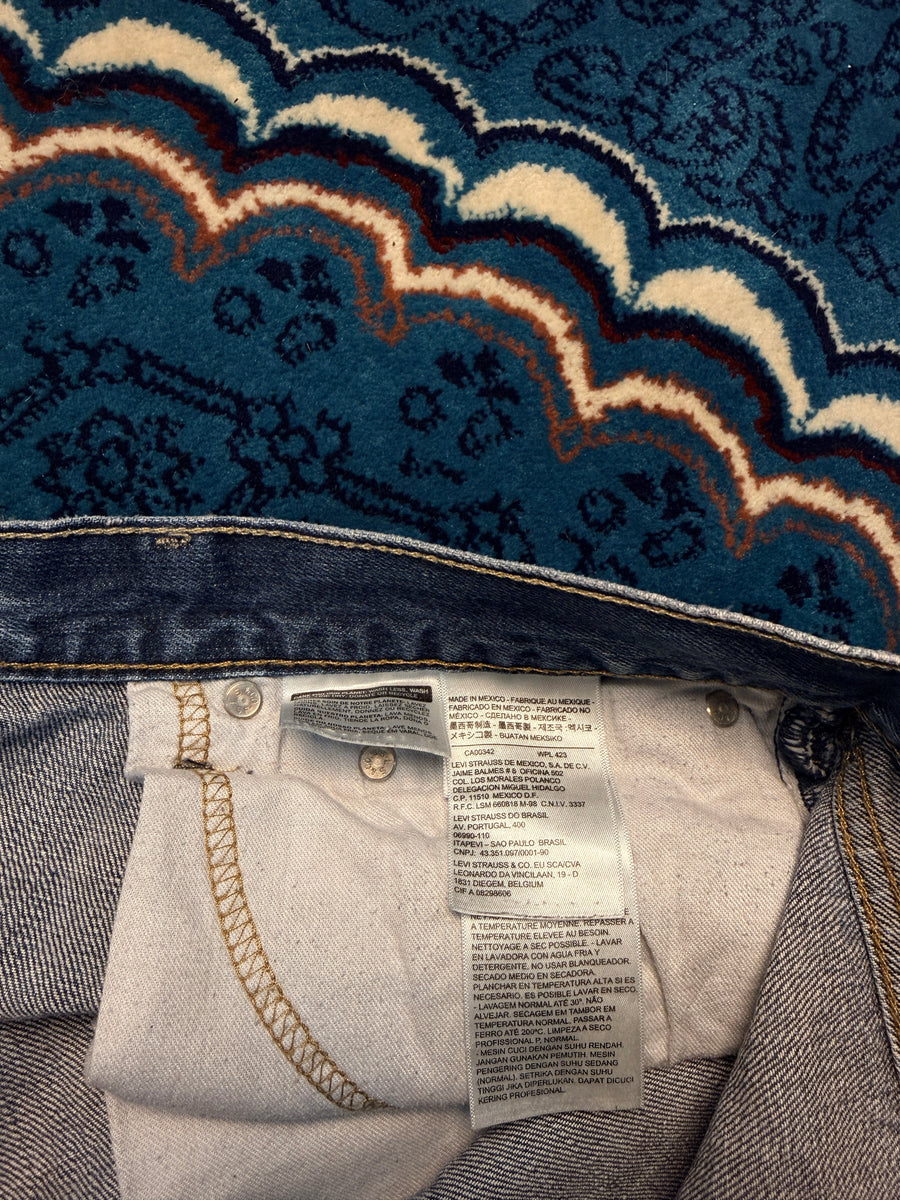 Levi's Blue 514 Low Rise Straight Fit Jeans Distressed - 34