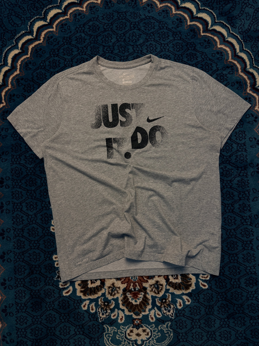 Nike Dri Fit Grey T-Shirt - L