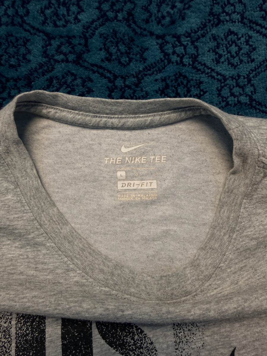 Nike Dri Fit Grey T-Shirt - L