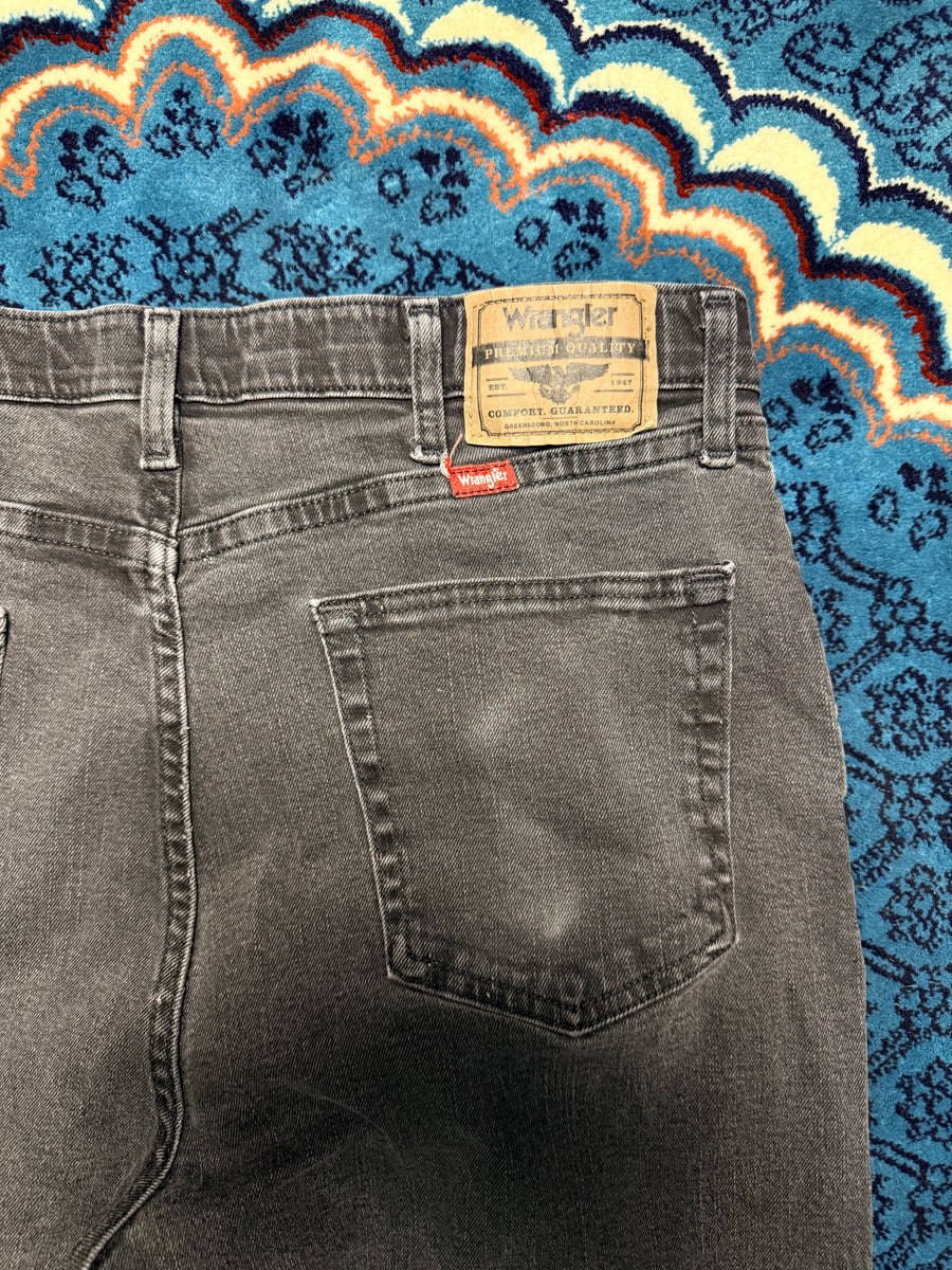Wrangler Grey Faded Straight Fit Jeans - 36