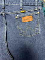 Wrangler Blue Regular Fit Jeans - 38
