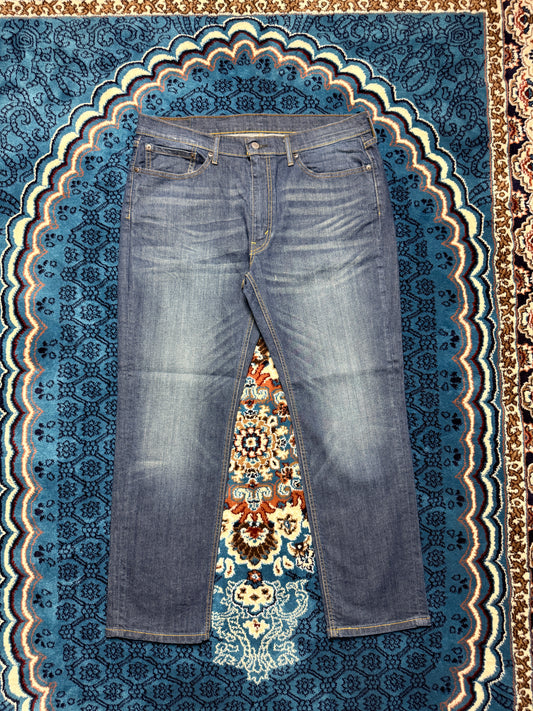 Levi's Blue 541 Athletic Tapered Jeans - 36