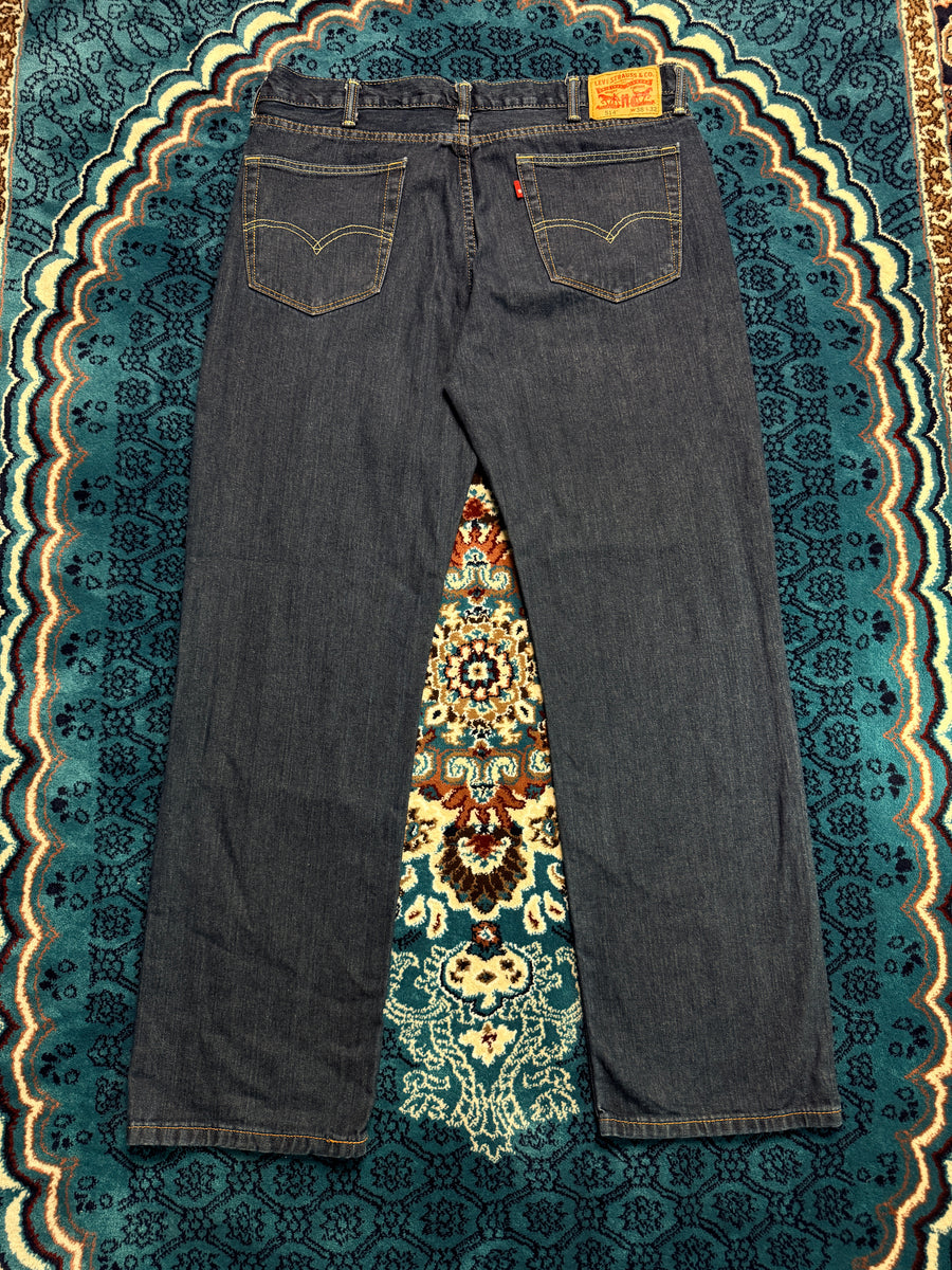 Levi's Dark Blue 514 Low Rise Straight Fit Jeans - 38