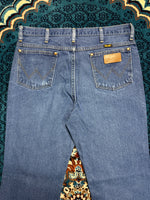 Wrangler Blue Straight Fit Jeans - 34