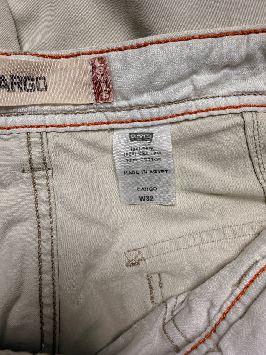 Levi's Offwhite Workwear Cargo Shorts - 32