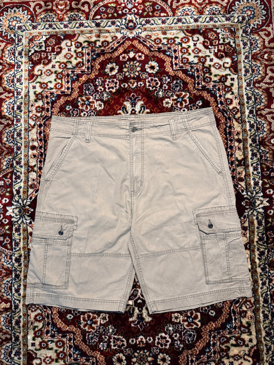 Levi's Beige Cargo Shorts - 42