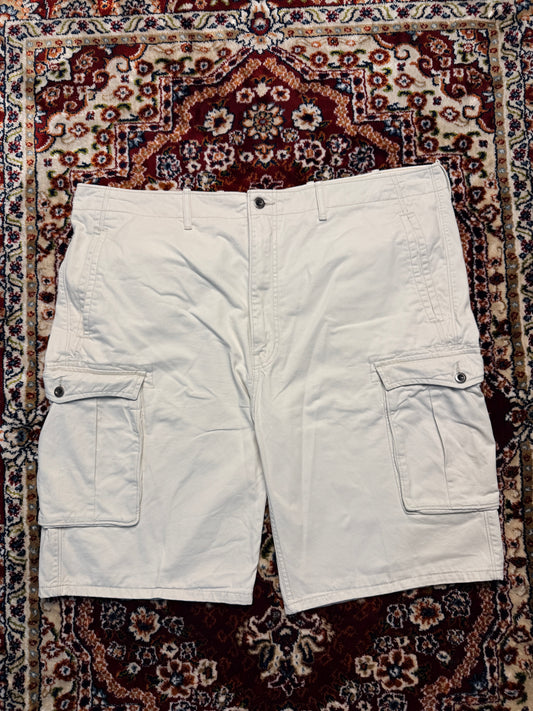 Levi's Off White Cargo Shorts - 42