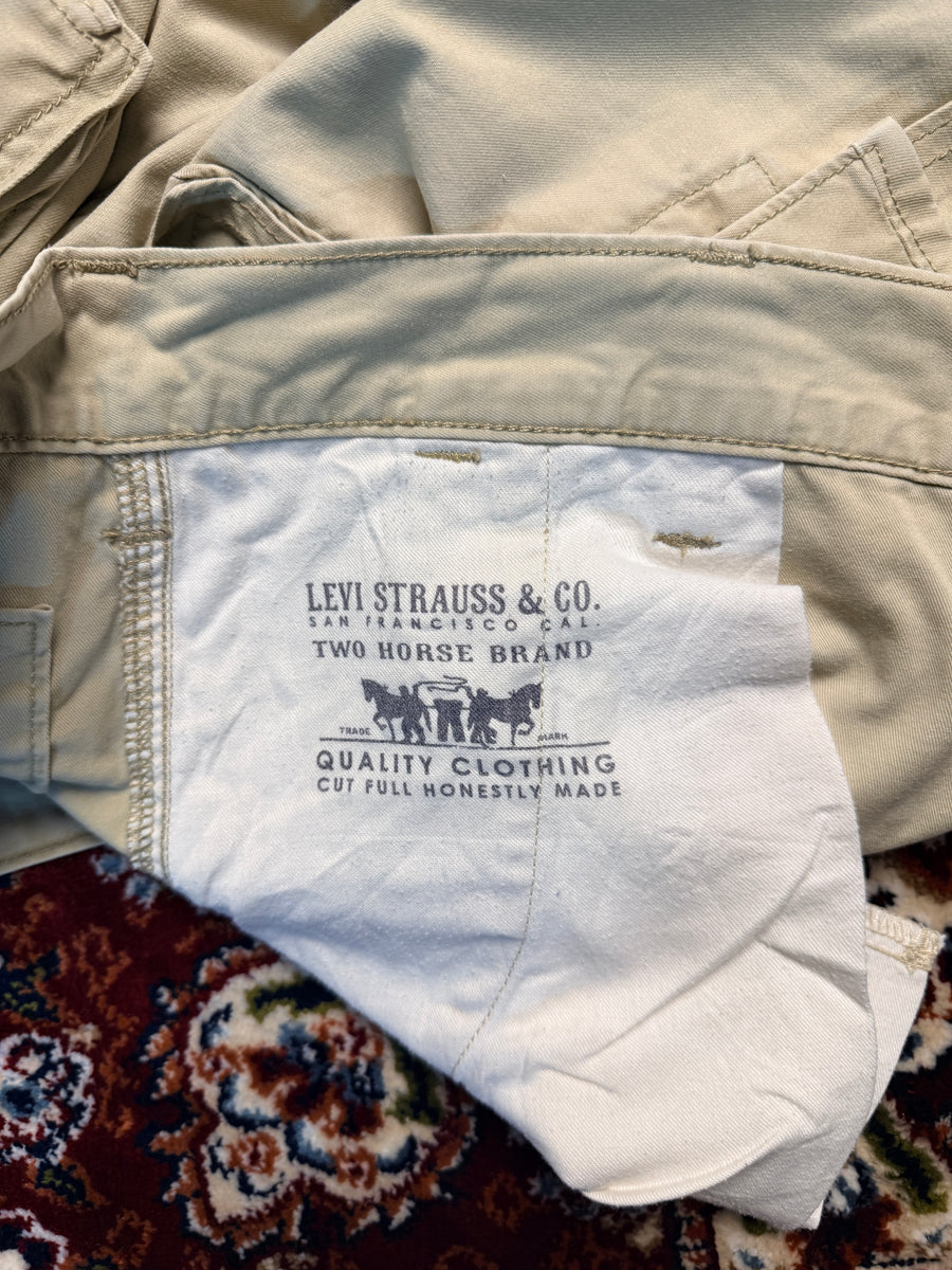Levi's Strauss Beige Cargo Shorts - 38