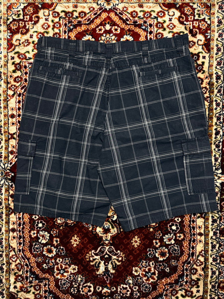 Wrangler Black Chequered Cotton Cargo Shorts - 42