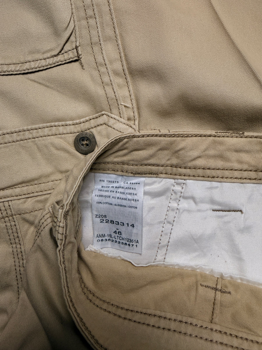 Lee Dungarees Beige Cargo Shorts - 46