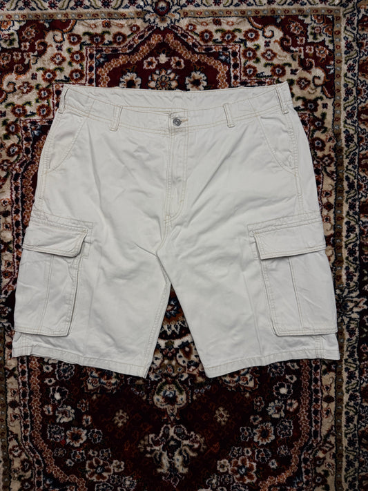 Levi's Off White Cotton Cargo Shorts - 36