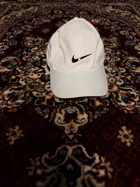Nike Heritage86 Dri Fit White Cap - One Size