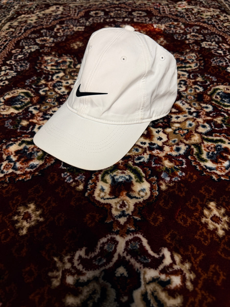 Nike Heritage86 Dri Fit White Cap - One Size