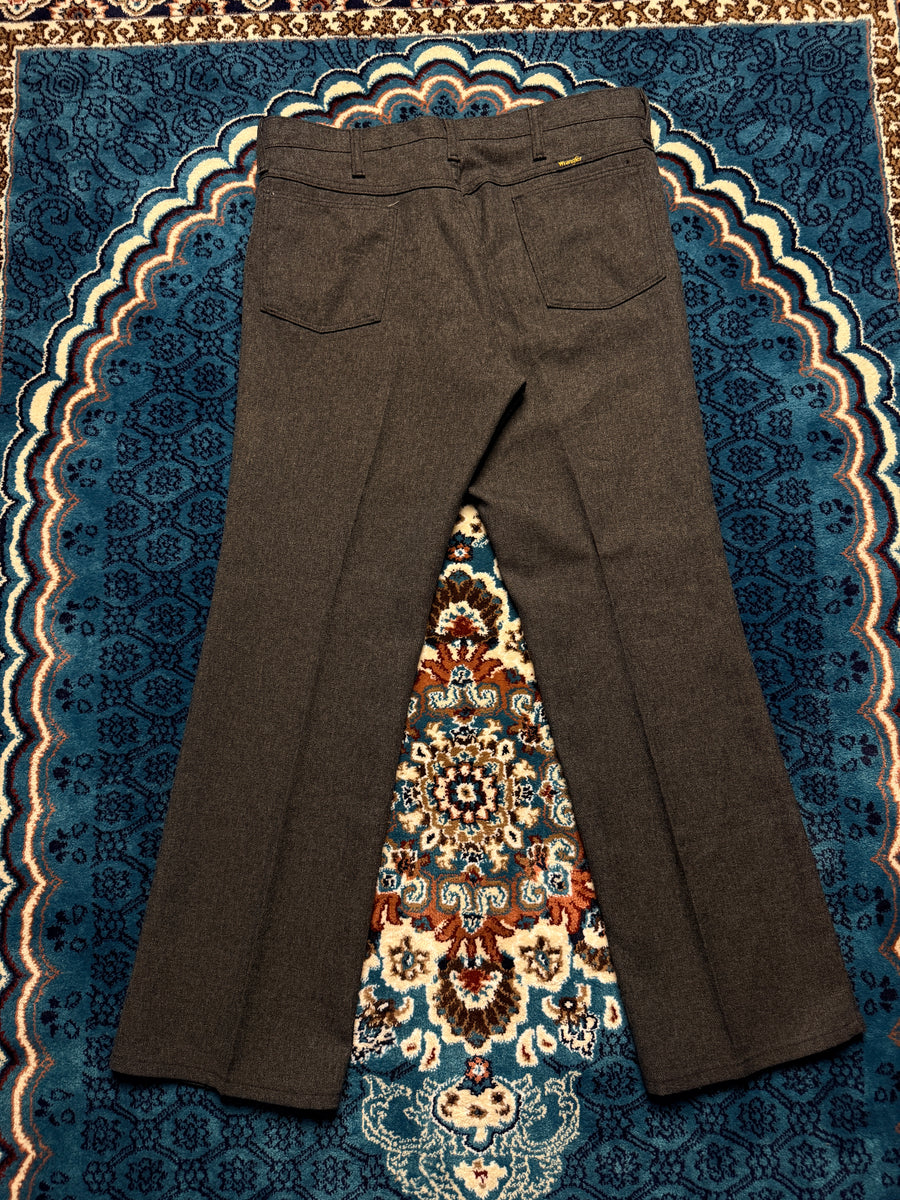 Wrangler Grey Straight Fit Pants - 36