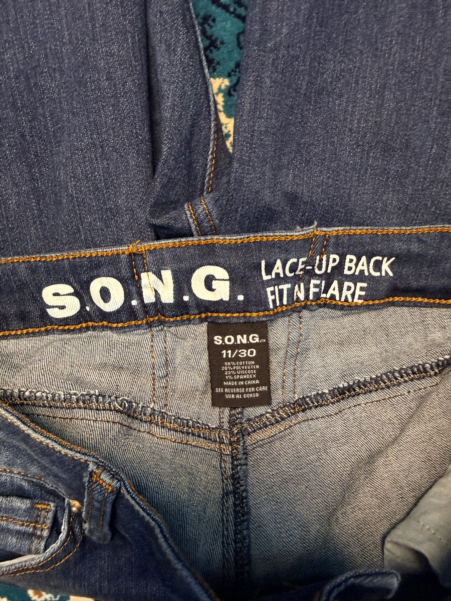 Song Blue Lace Up Back Fit N Flared Jeans - 11
