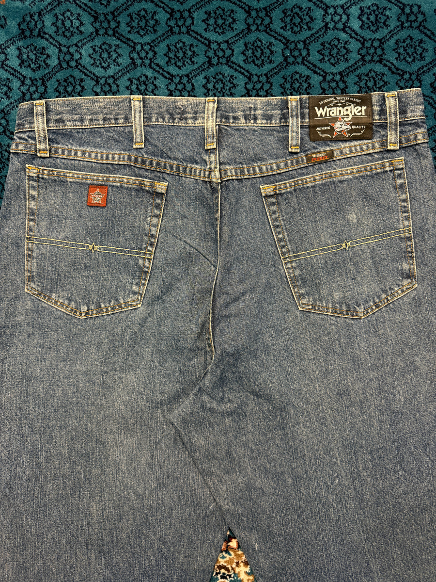 Wrangler Blue Straight Fit Jeans - 38