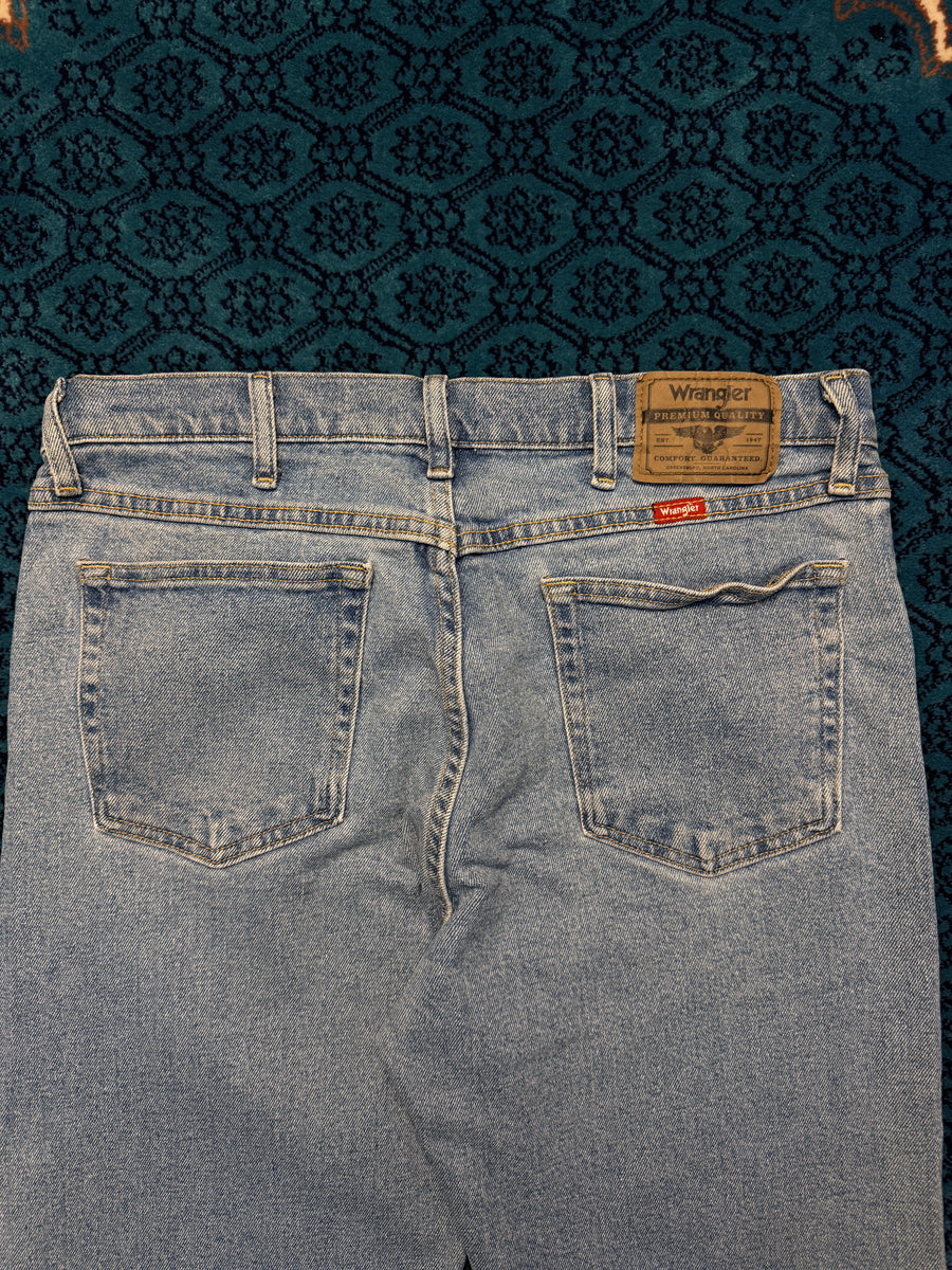 Wrangler Blue Regular Jeans - 34