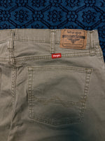 Wrangler Army Green Straight Fit Jeans - 34