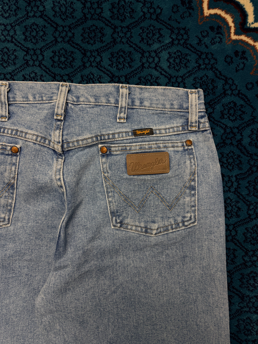 Wrangler Blue Relaxed Fit Jeans - 34
