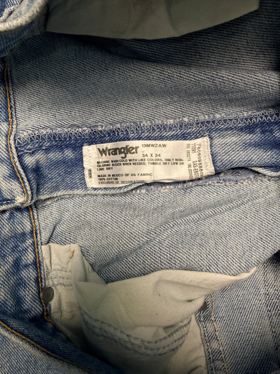 Wrangler Blue Relaxed Fit Jeans - 34