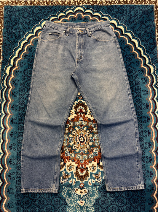 Wrangler Blue Relaxed Jeans - 34