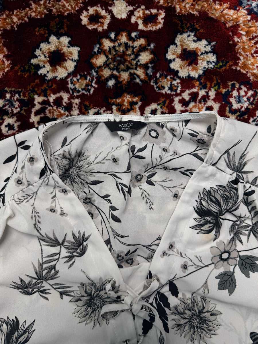 M&Co. Petite White Floral Blouse - 10