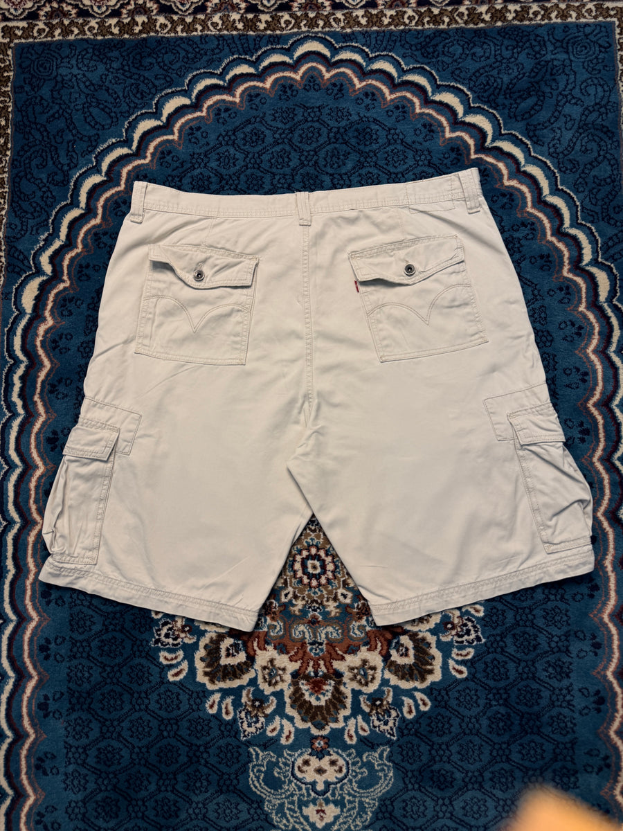 Levi's Cream Cotton Cargo Shorts - 42