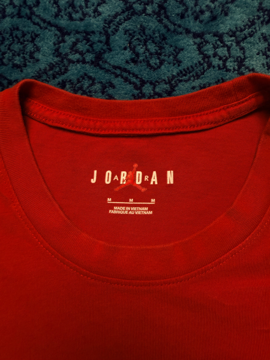 Air Jordan Red T-Shirt - M